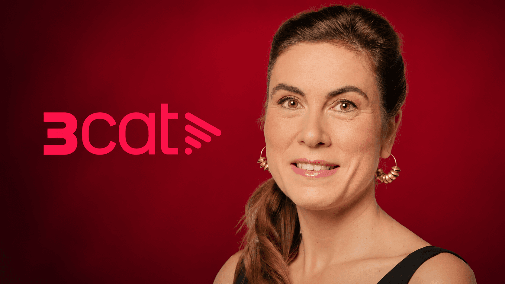 Txell Bonet junto al logotipo de 3Cat en la imagen de Panoràmic